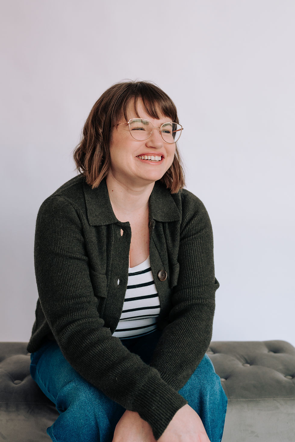 Professional headshot of Stephanie Clubb, St. Louis therapist, treating anxiety, burnout, childhood trauma, and toxic relationships.