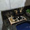 Miniatura: Kit Lavabo - Difusor Sabonete Vidro Cubo Preto 250ml + Bandeja Dourada