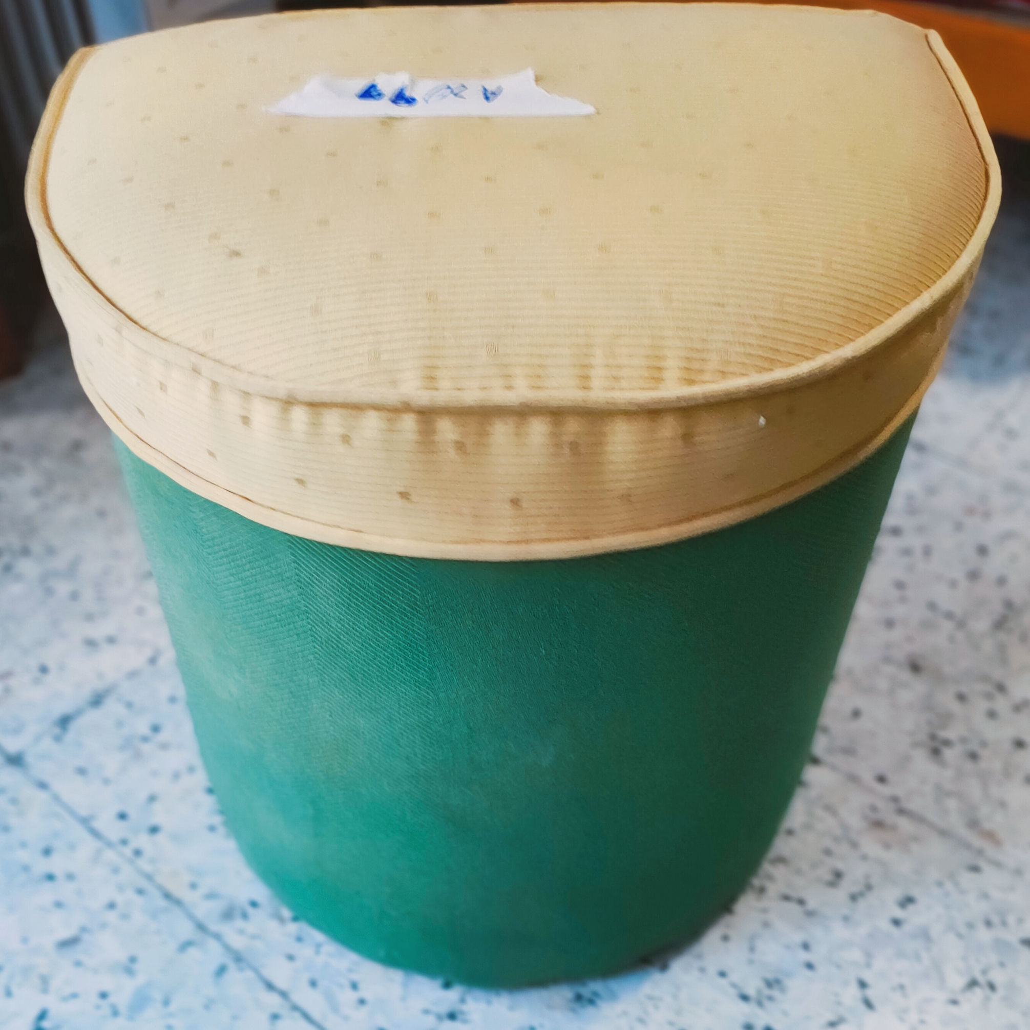Taburete tapizado Verde-amarillo  48x45x33 cm