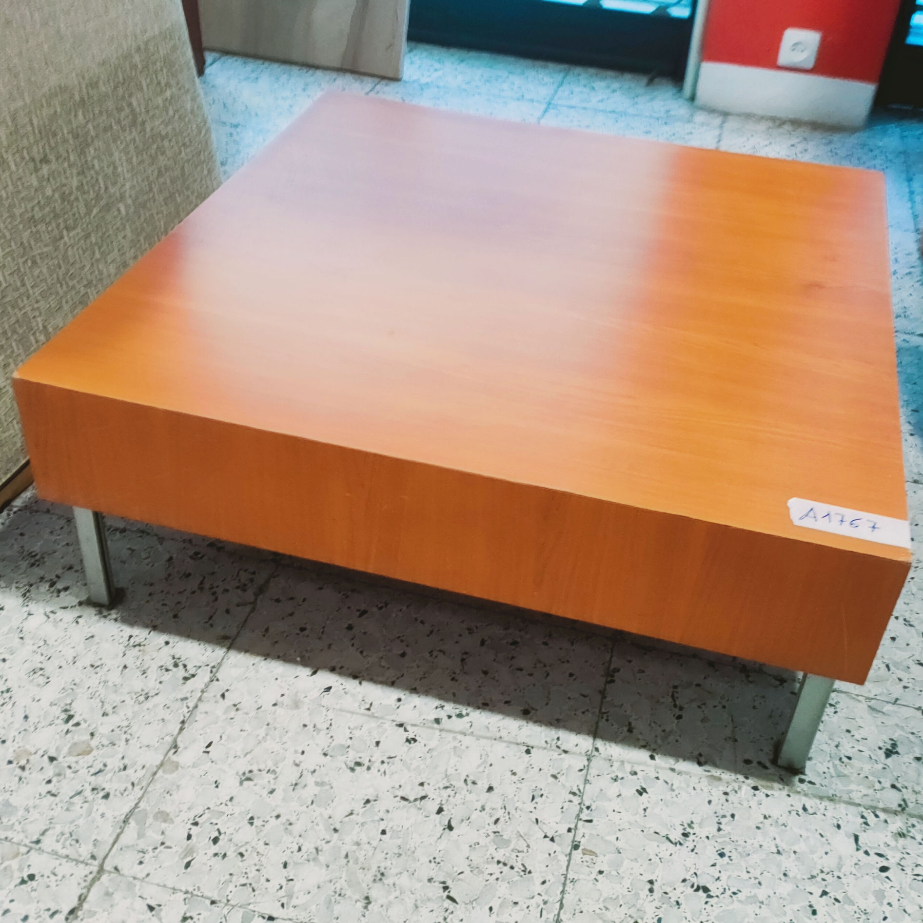 Mesa de centro madera patas acero 31,5 x 82 x 82 cm