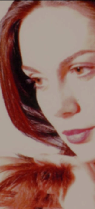 simona_cropped_dx_edited_edited.jpg