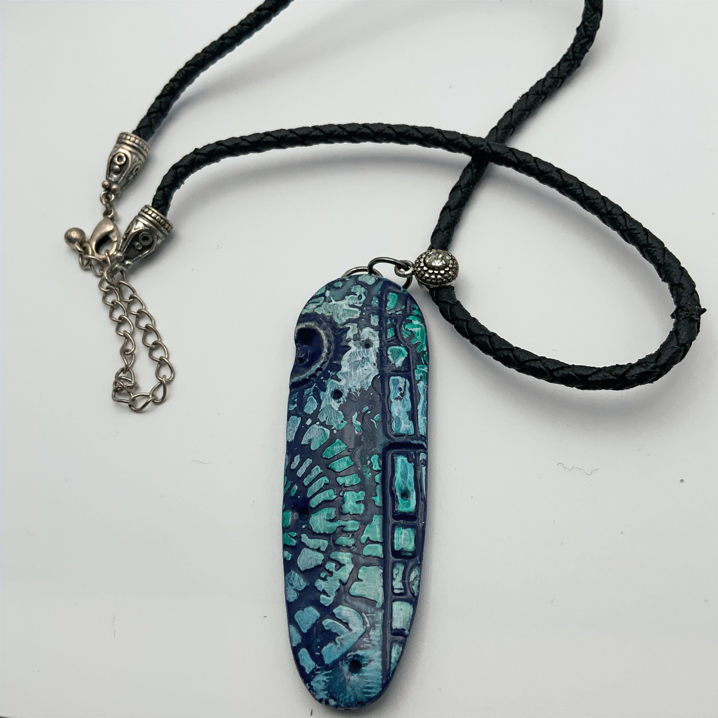 P62 - Imprinted Oblong Pendant