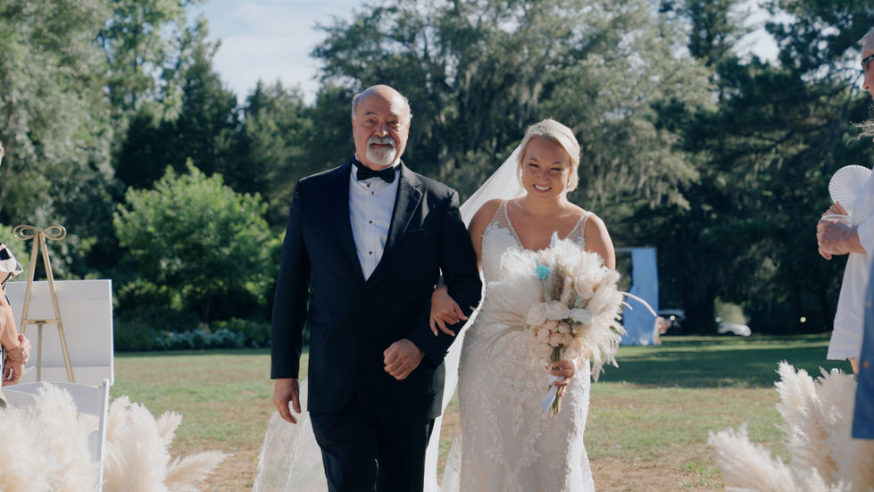 Trailer.mp4.00_00_22_05.Still001