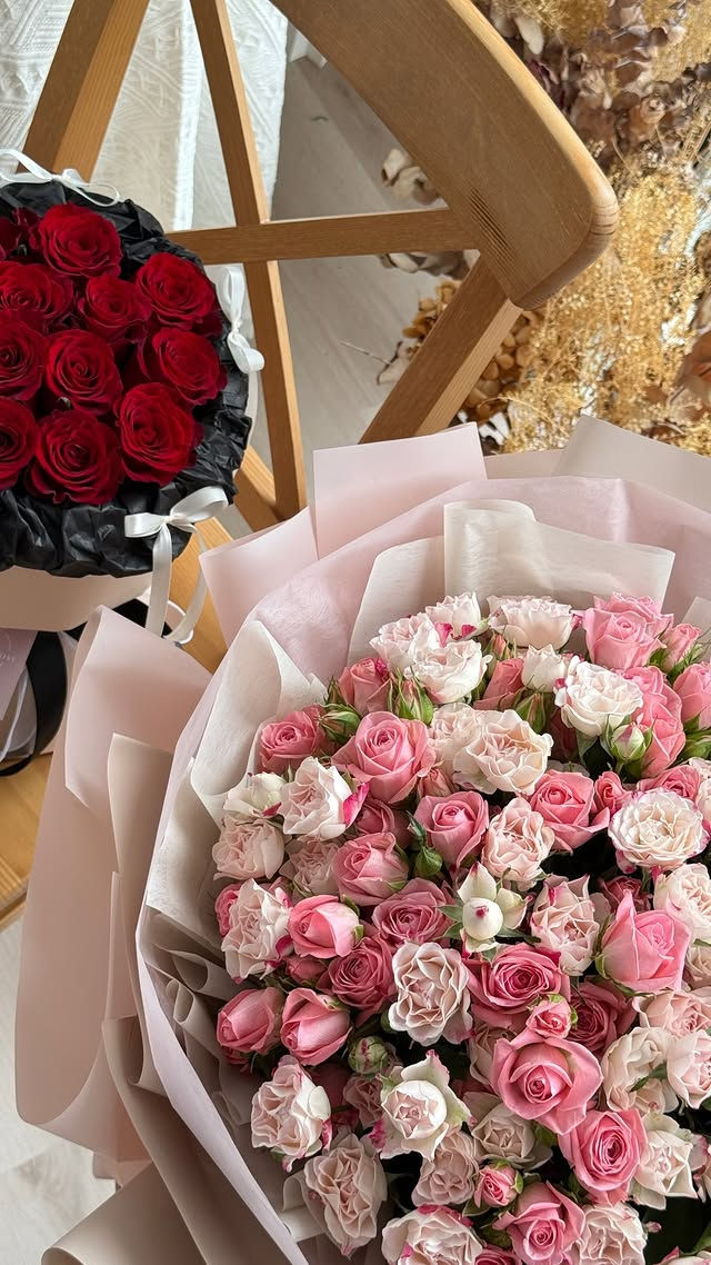 Küçük resim: 51 Efsanevi Gül Buketi