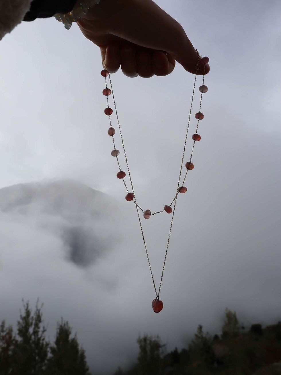 Miniaturbild: Strawberry Blossom Halskette