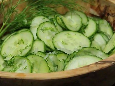 Gurkensalat mit Dill