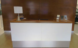 Painel & Balcão de recepção