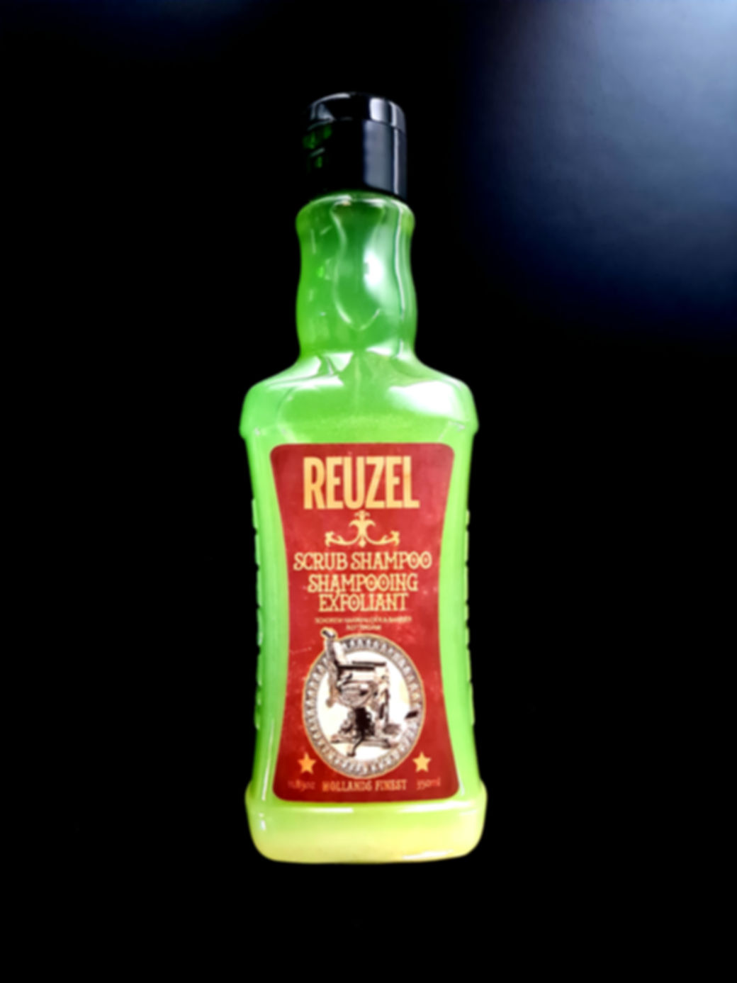 Reuzel Scrub shampoo 