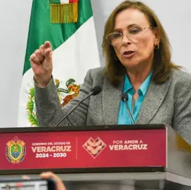 Nahle culpa a petrolera con contratos del sexenio de Peña Nieto por derrame en playas de Veracruz