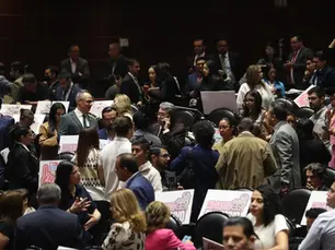 Rechazan reforma electoral de Sheinbaum en Diputados