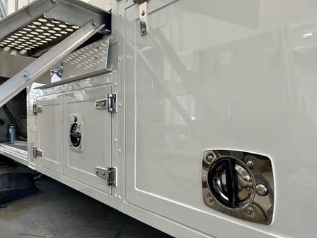 Side of an ITB built unit - close up of D-handle and cabinets