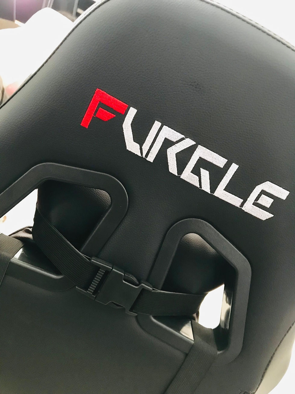 Thumbnail: GAMING CHAIR