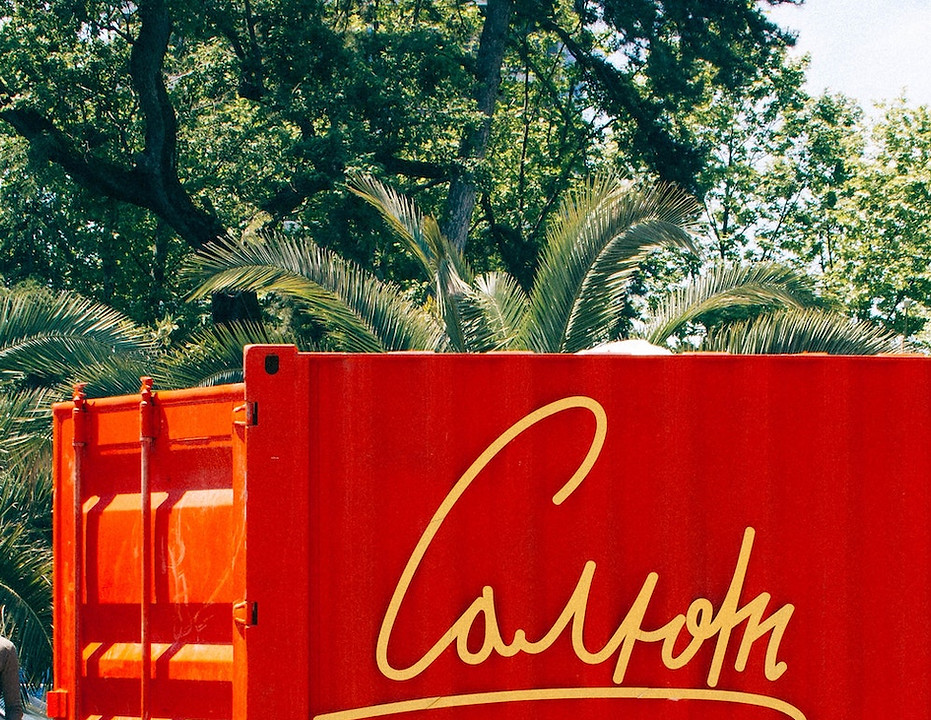 Conteneur event rouge