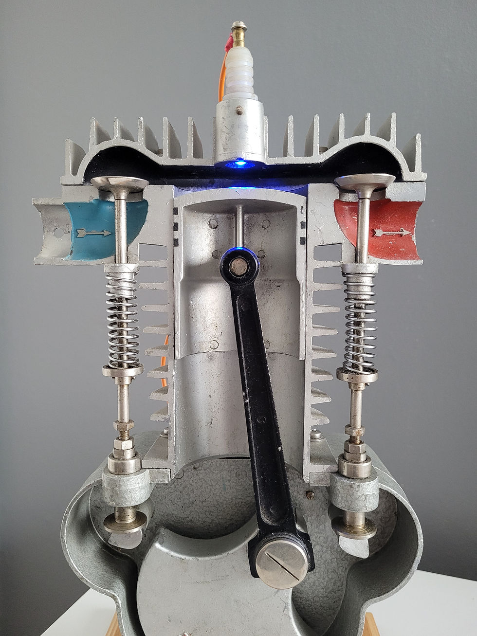 Thumbnail: 1960's Hema/Hohm Model of 4 Stroke Engine Cross-Section Cutaway Education Model