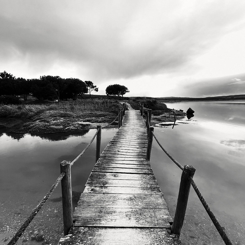 Portugal: Exploring the Enchanting Óbidos Lagoon on the Silver Coast