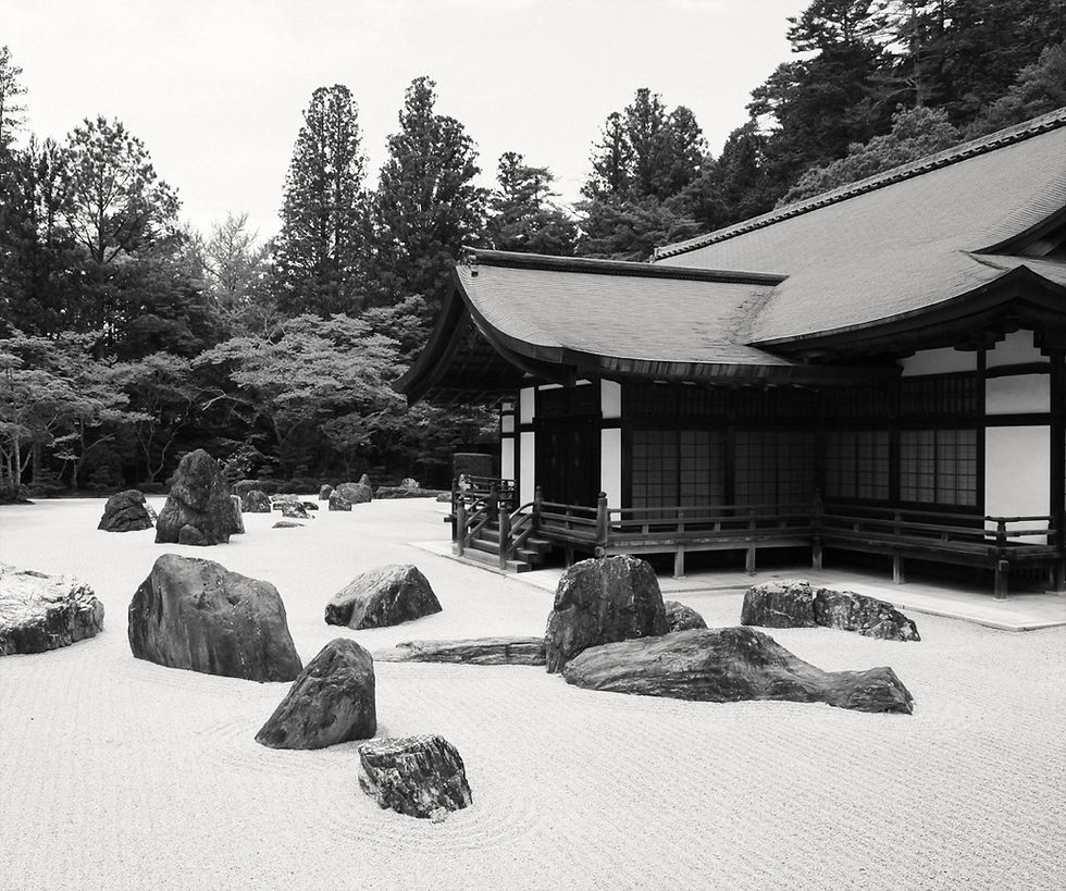 Landscapes and Minimalism: The Influence of Japanese Wabi-Sabi in Photography