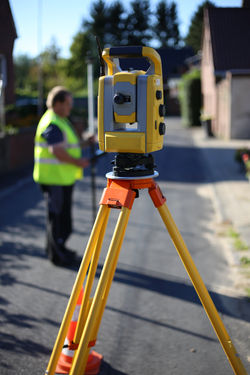surveying-4204856