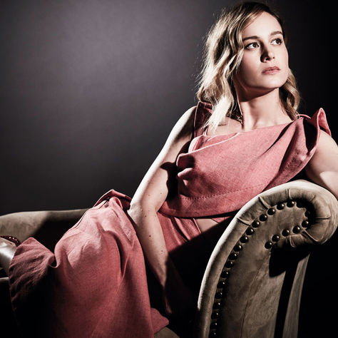 Brie Larson reversiona My Everything de Ariana Grande