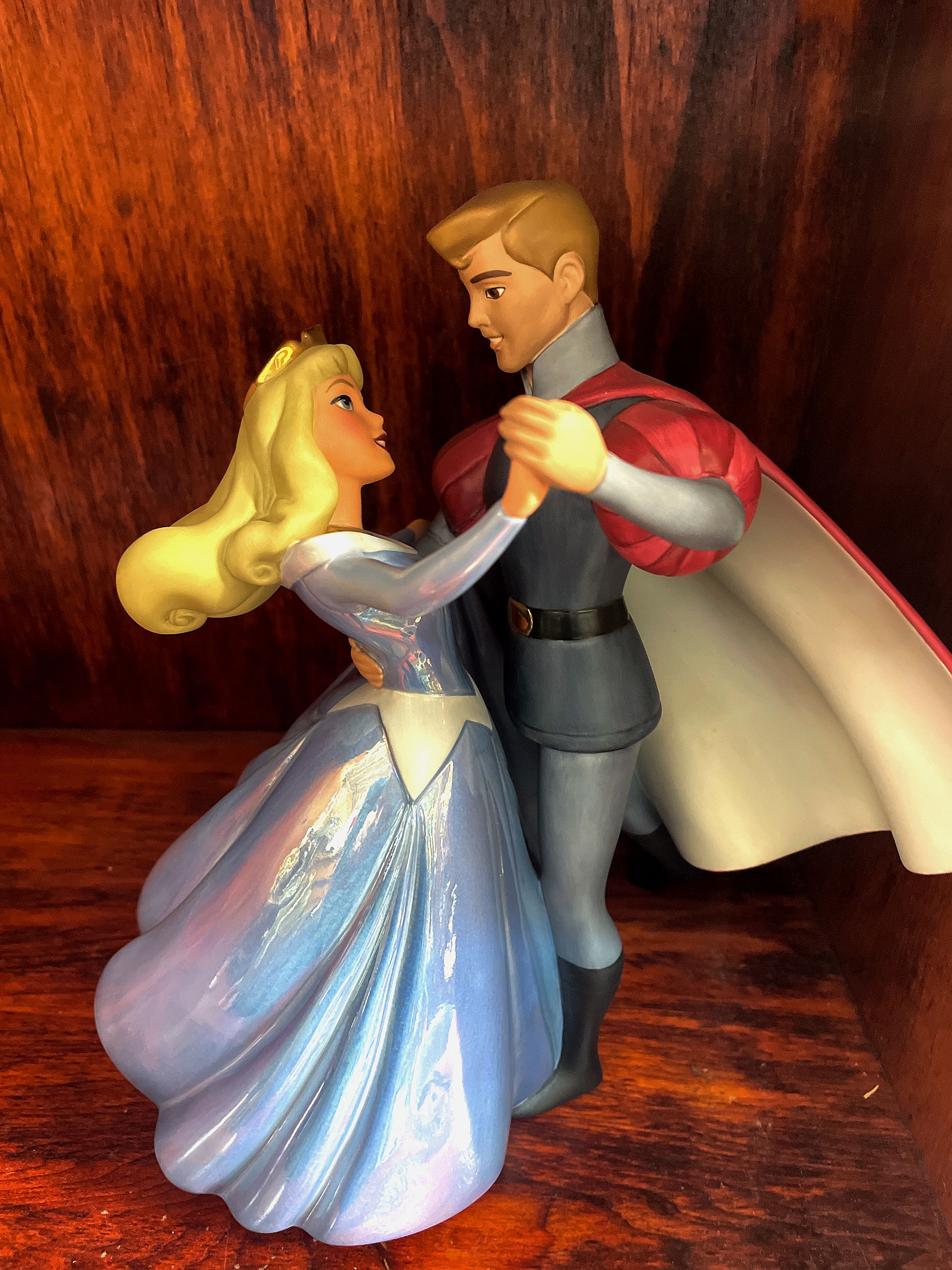 WDCC Princess Aurora & Prince Phillip "A Dance in the Clouds"