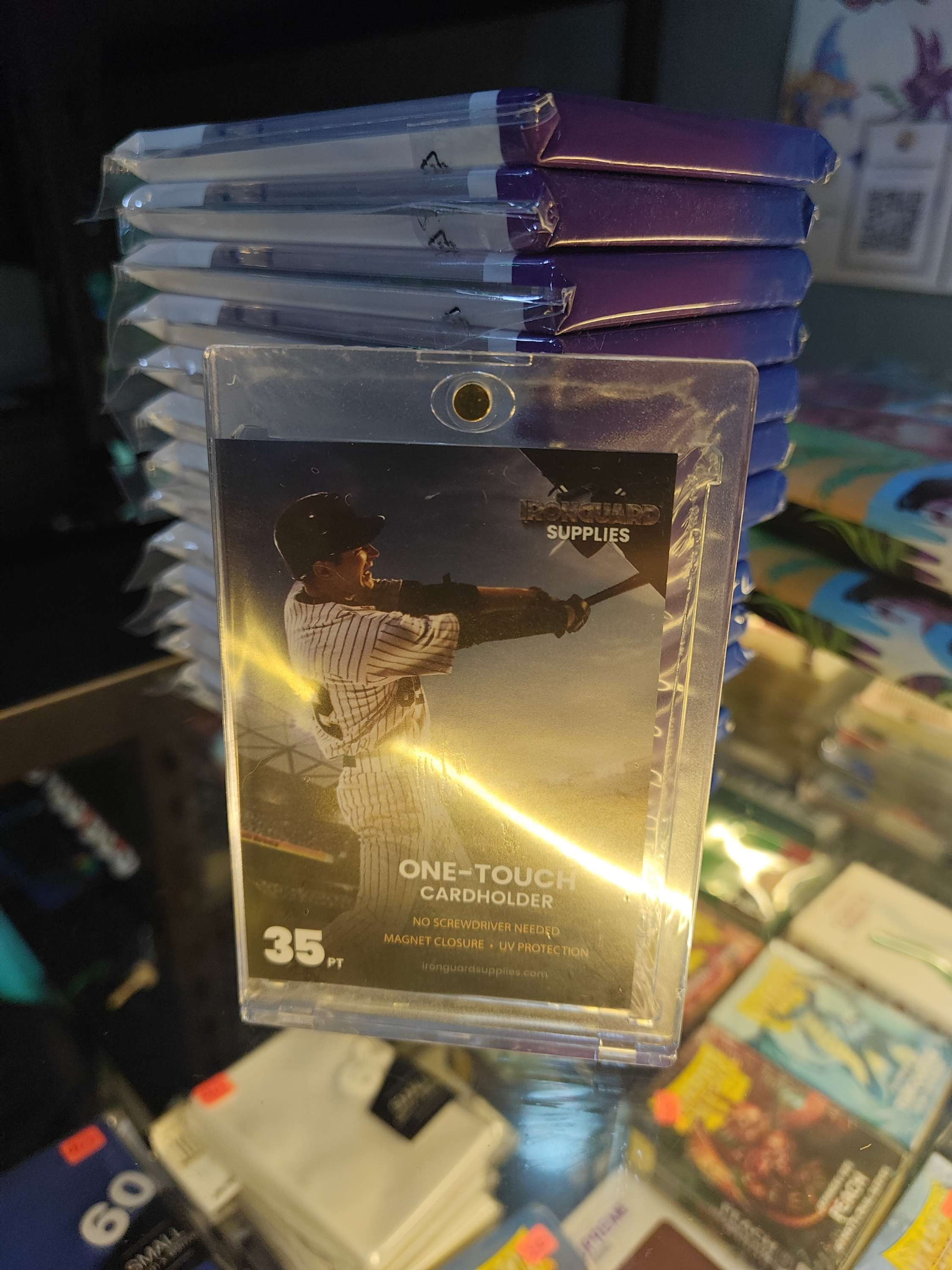 One touch cardholder 35pt