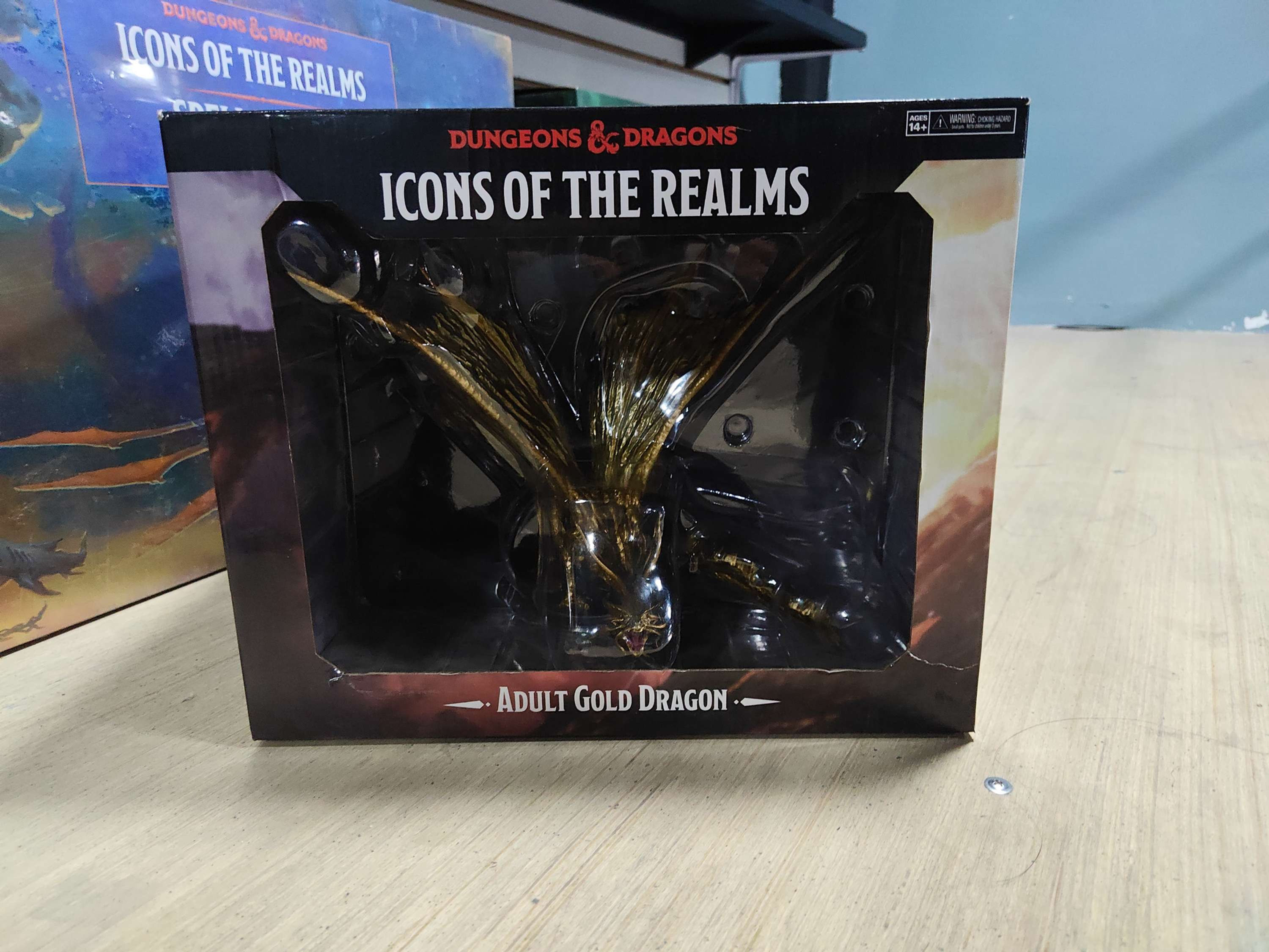 DnD Icons of the Realms adult Gold dragon