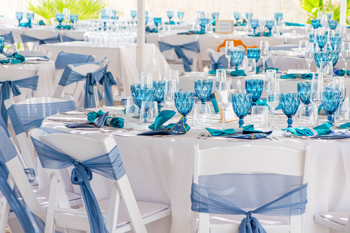 Terraza para bodas civiles  en la playa en Murcia en Restaurante Kinita, San Javier. Celebración bodas Murcia.