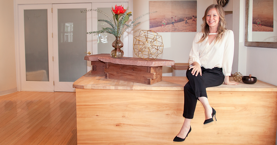 colleenlindstromchiropracter.png