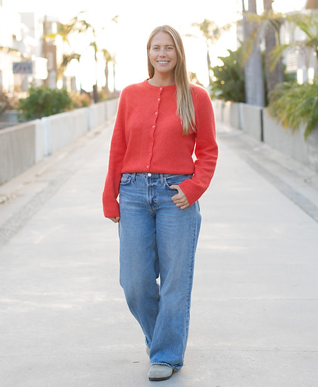 Hermosa Beach therapist Emily Torchiana walking outdoors