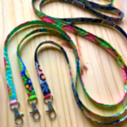 LEASHES FOR DIAPERS