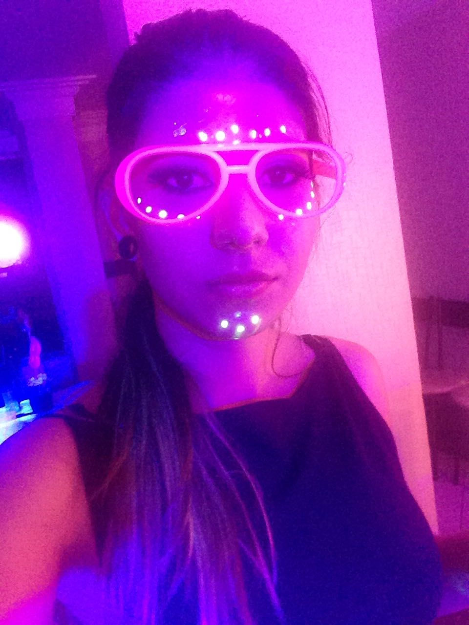 Miniatura: NEON MAKE UP
