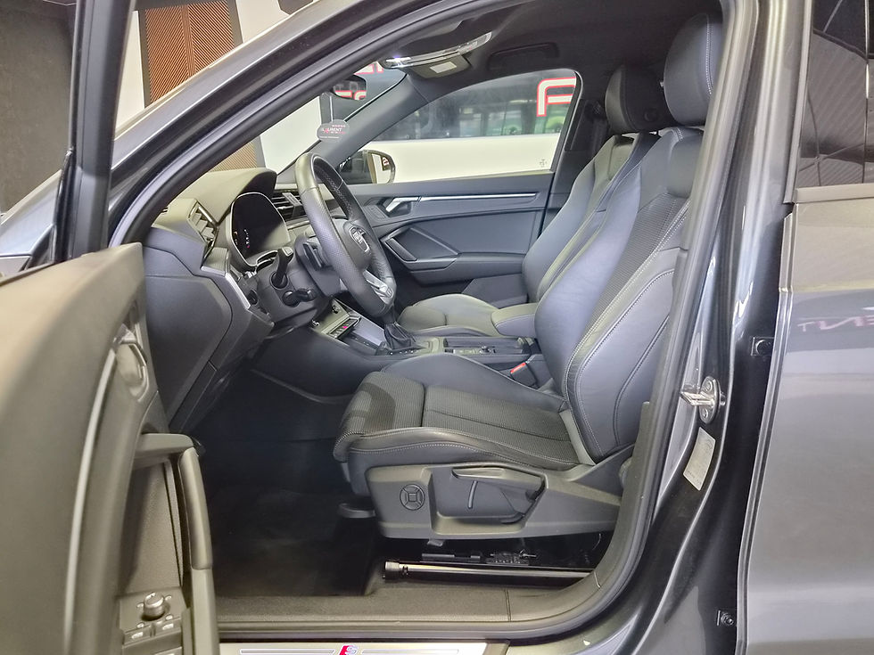 Miniature : AUDI Q3 35 TFSI 150CV BVA PACK S-LINE / CARPLAY / GPS COCKPIT / LED