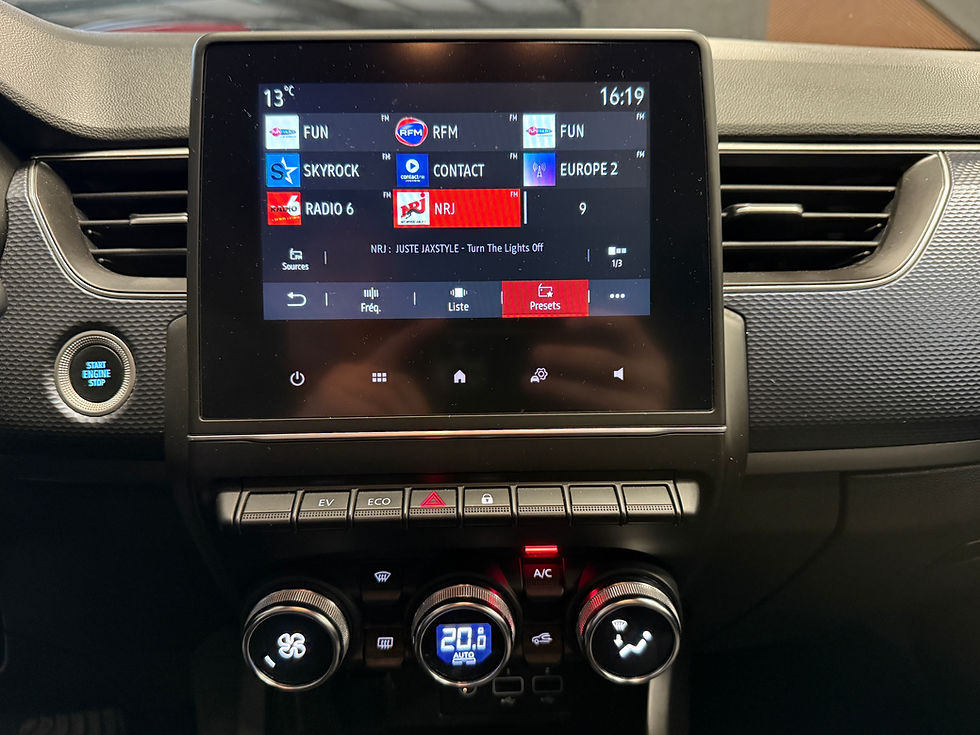 Miniature : RENAULT ARKANA 1.6 E-TECH HYBRID 145 CV BVA / APPLE CARPLAY / CAMERA / LED