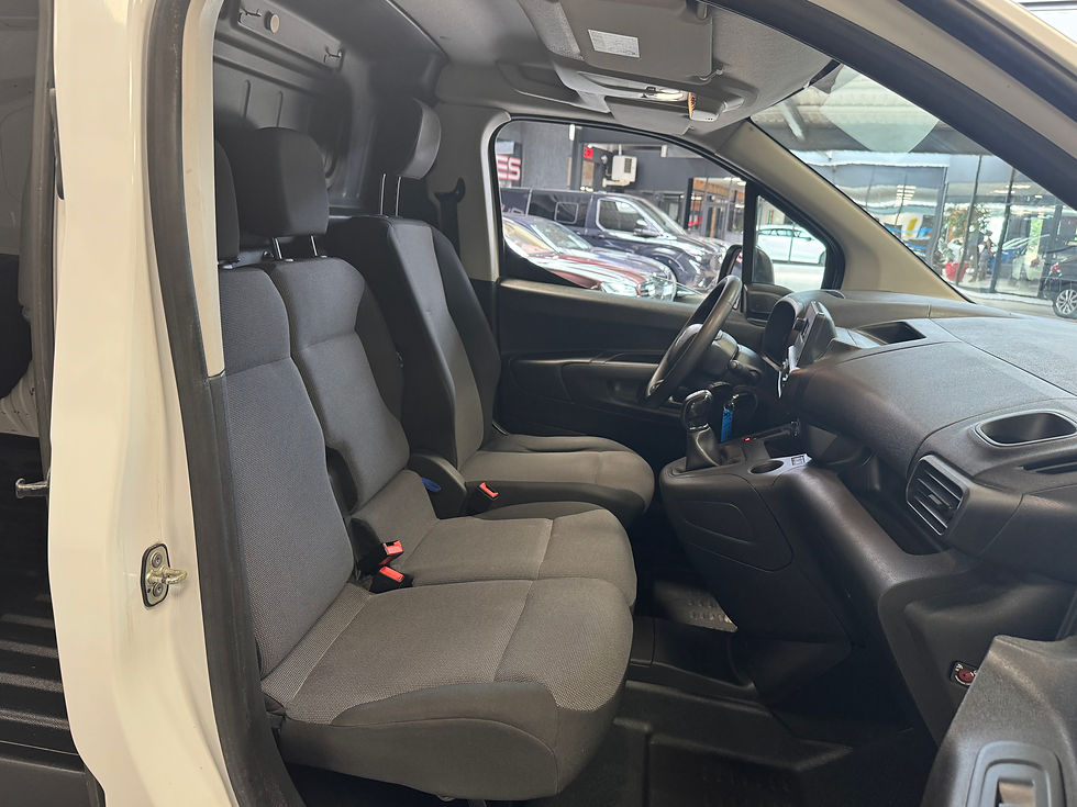 Miniature : CITROEN BERLINGO BLUEHDI 100 CV 3 PLACES CLIM TVA