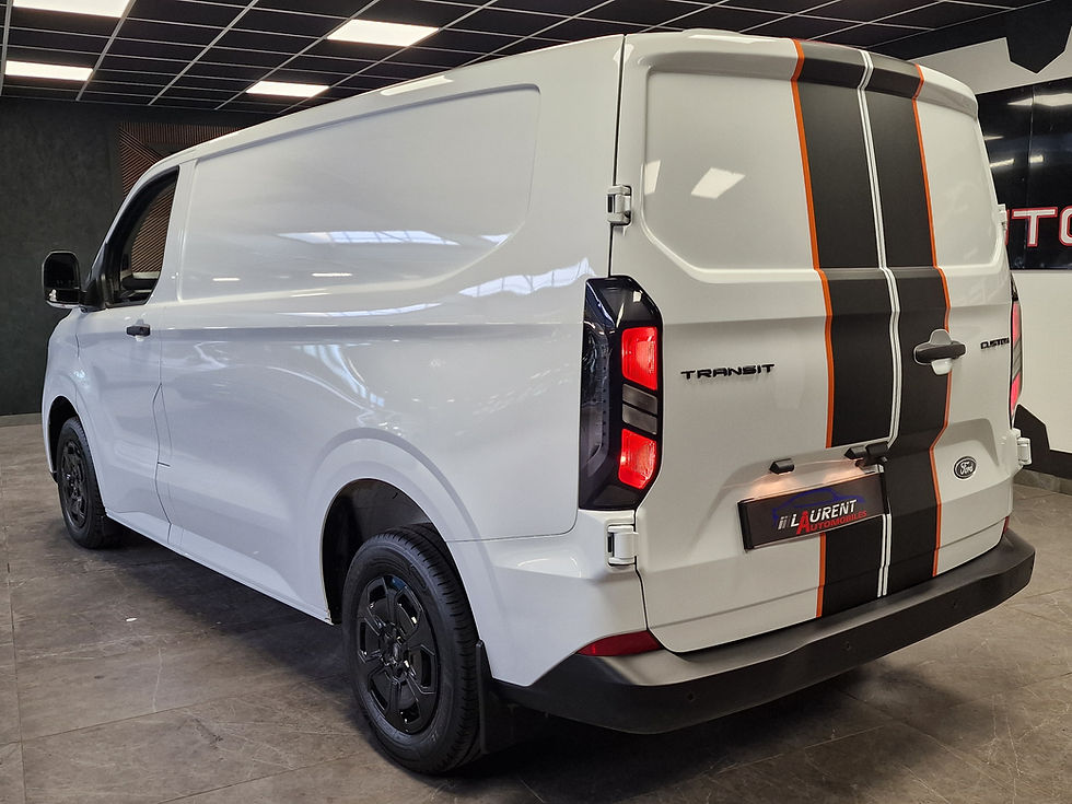 Miniature : FORD TRANSIT CUSTOM FG L1H1 2.0 ECOBLUE 136 CV 3 PLACES / TVA RECUPERABLE