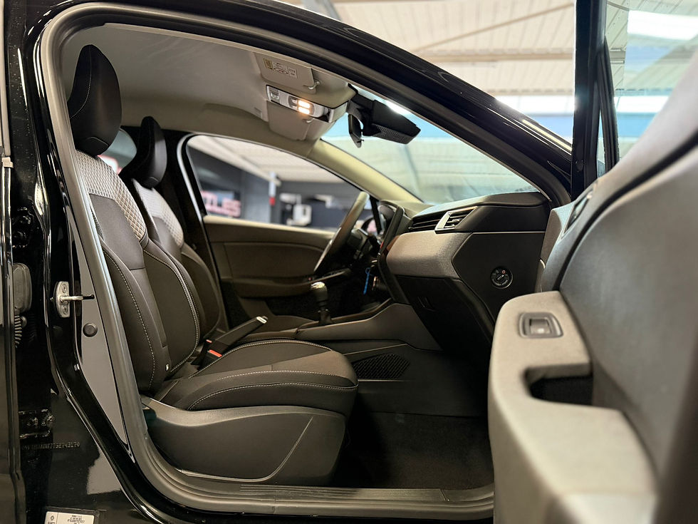 Miniature : RENAULT CLIO V 1.5 BLUE DCI 100 CV CARPLAY CLIM