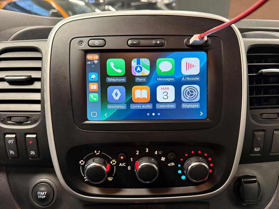 Miniature : RENAULT TRAFIC III COMBI L1 2.0 DCI 145 CV TVA CARPLAY 9 PLACES
