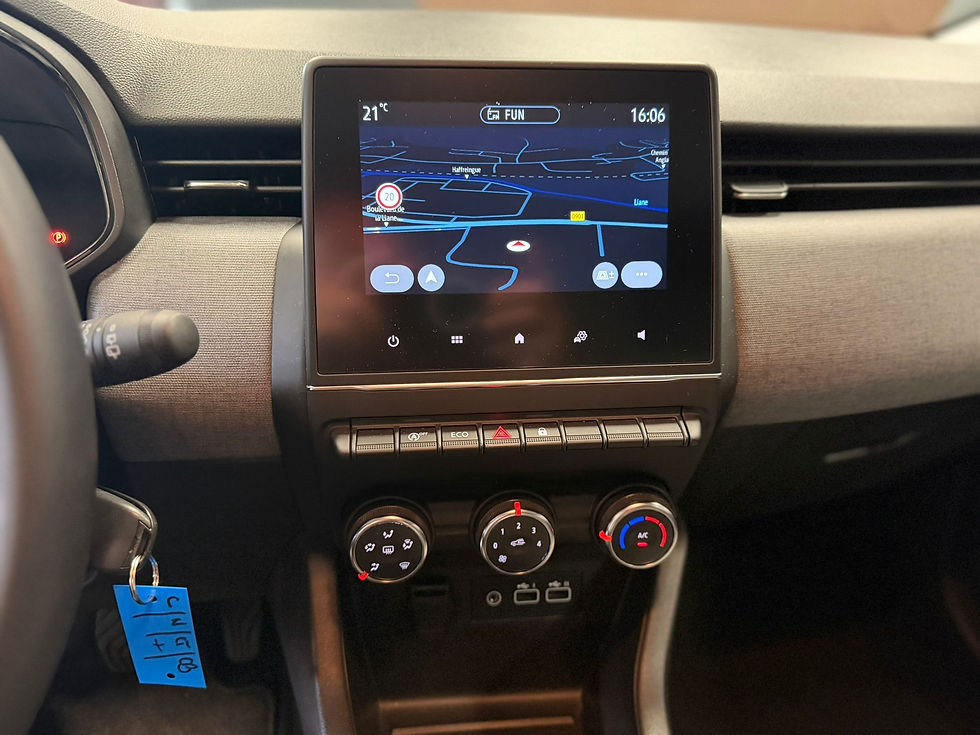Miniature : RENAULT CLIO V 1.5 BLUE DCI 100CV BVM6 / CARPLAY / GPS / CLIM / LED