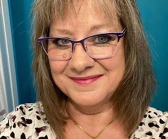 Deanna Brown Headshot 1