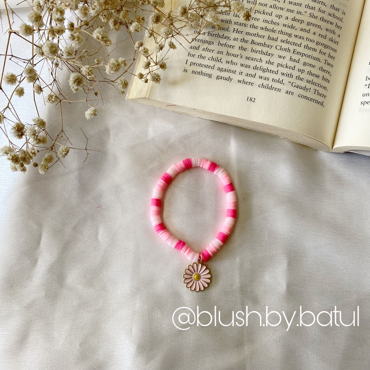 Pink daisy bracelet