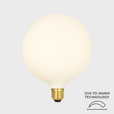 Sphere-IV-dim-to-warm-tala-LED-lighting.