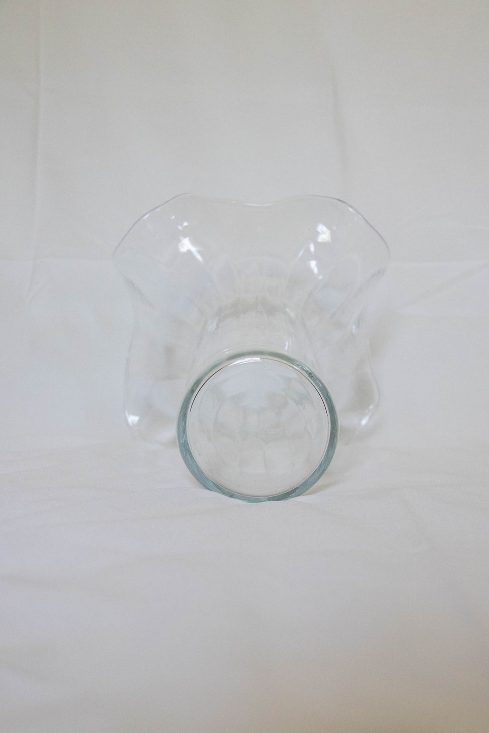 Thumbnail: Handblown tulip-style vase