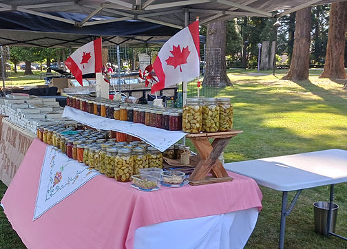 canada day--garlic_edited_edited.jpg
