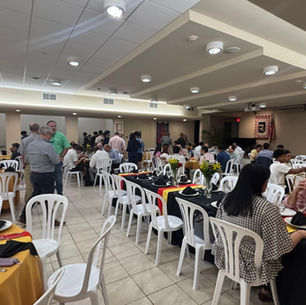 Almuerzo de auspiciadores y estudiantes del Programa Proyecto