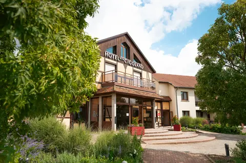 Photographe professionnel en Alsace - photo immobilière de la devanture d'un hôtel