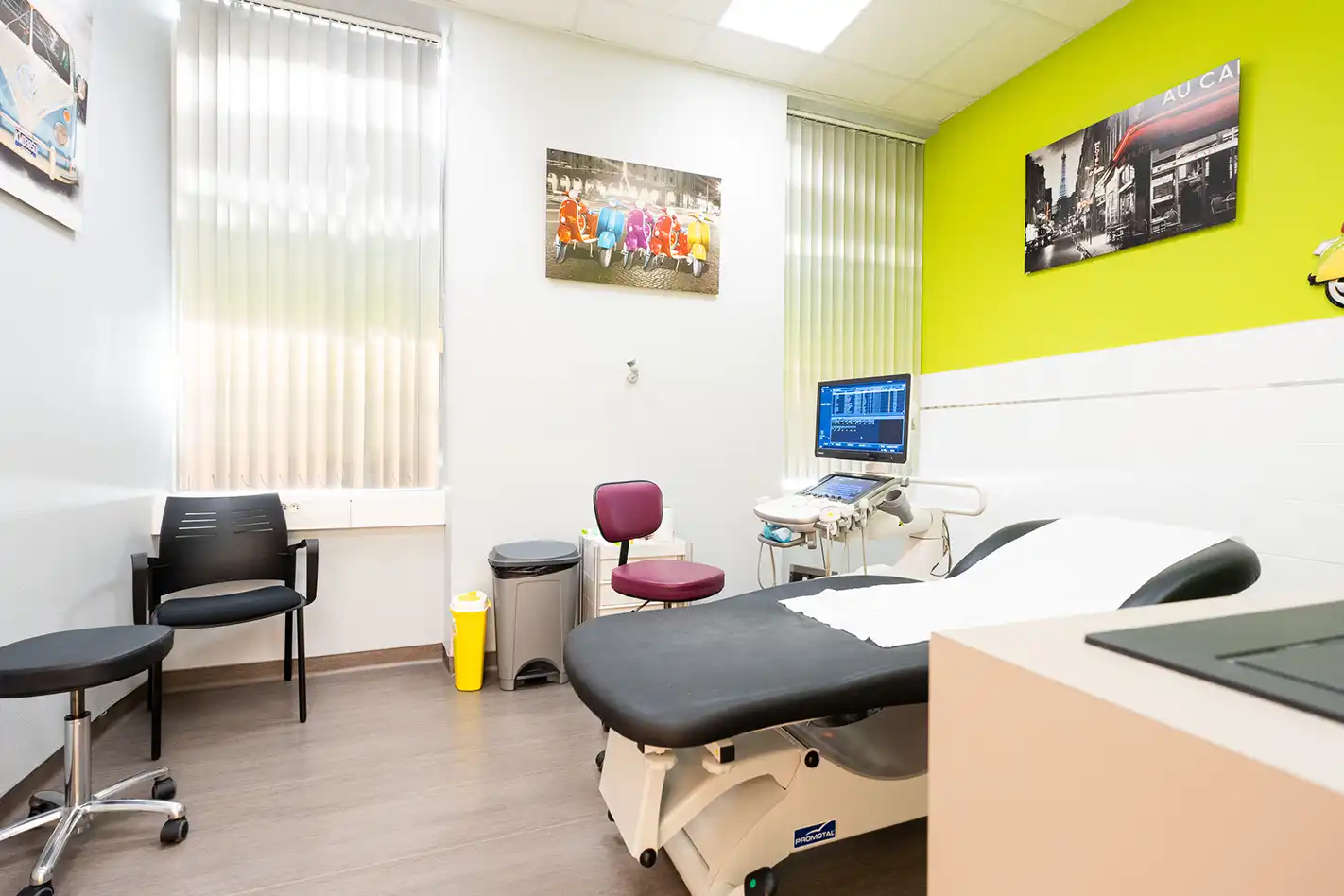 Photo immobilier montrant l'intérieur d'un cabinet de mammologie