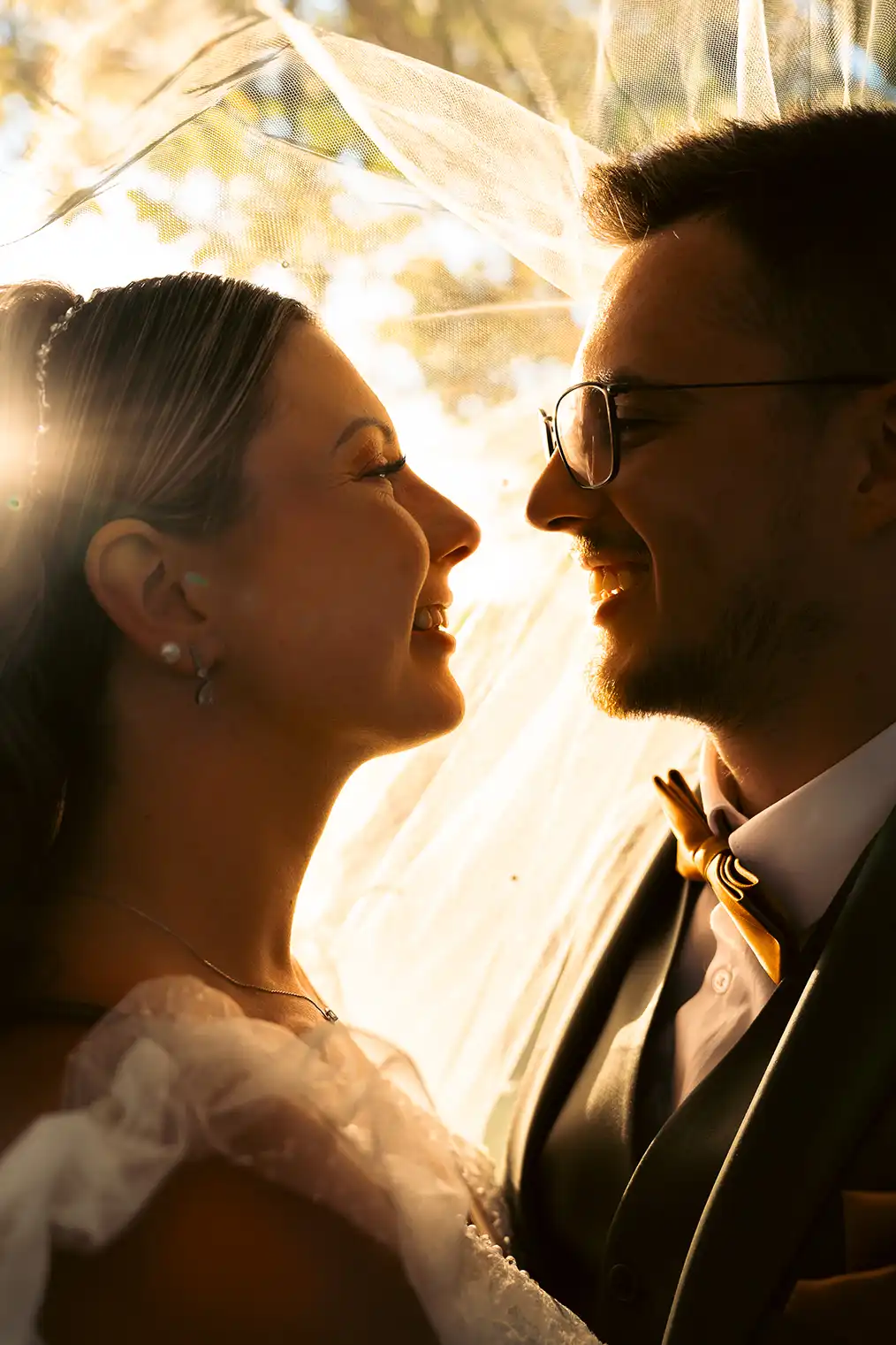 Un couple de mariés