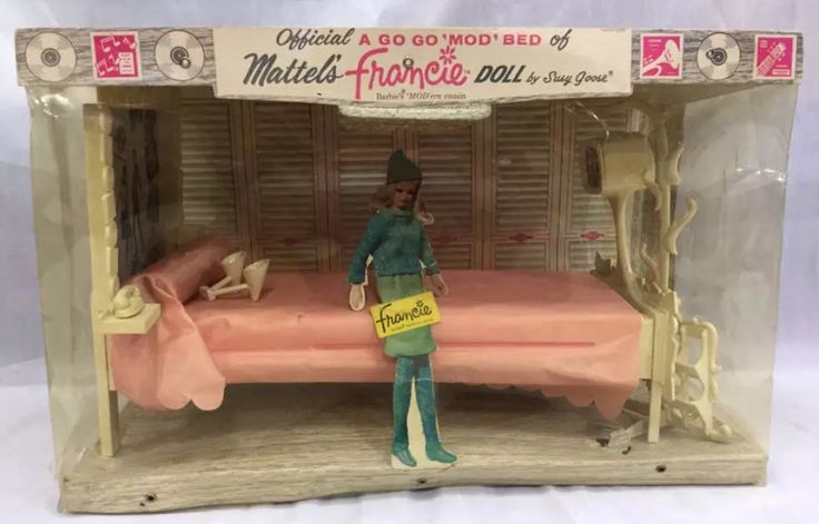 Barbie ~ Francie Go Go Mod bed