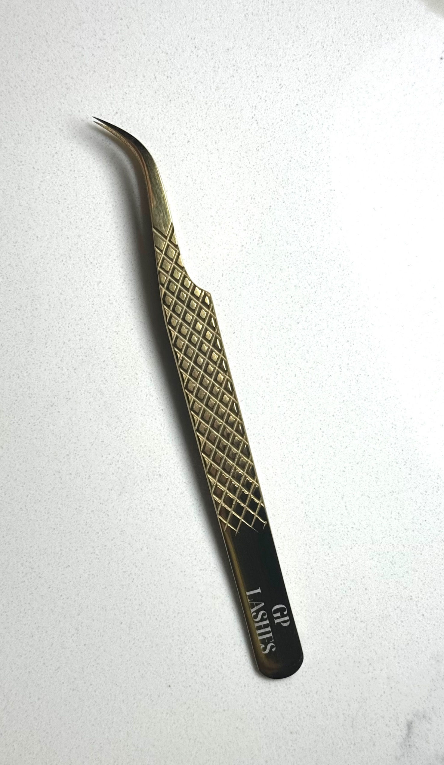 Curved Tweezer