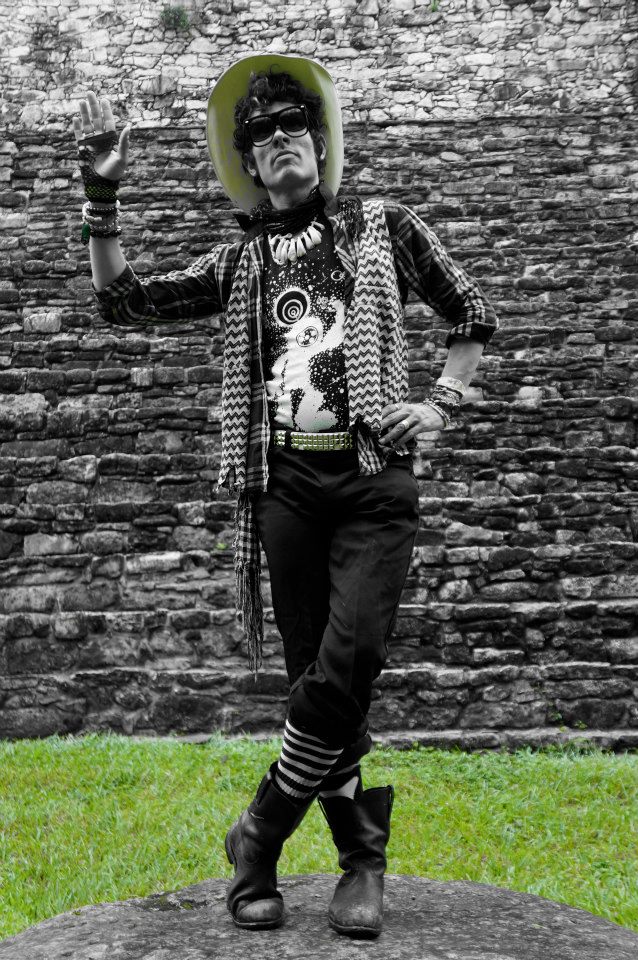 ThEe CO(S)MIC COWBOY