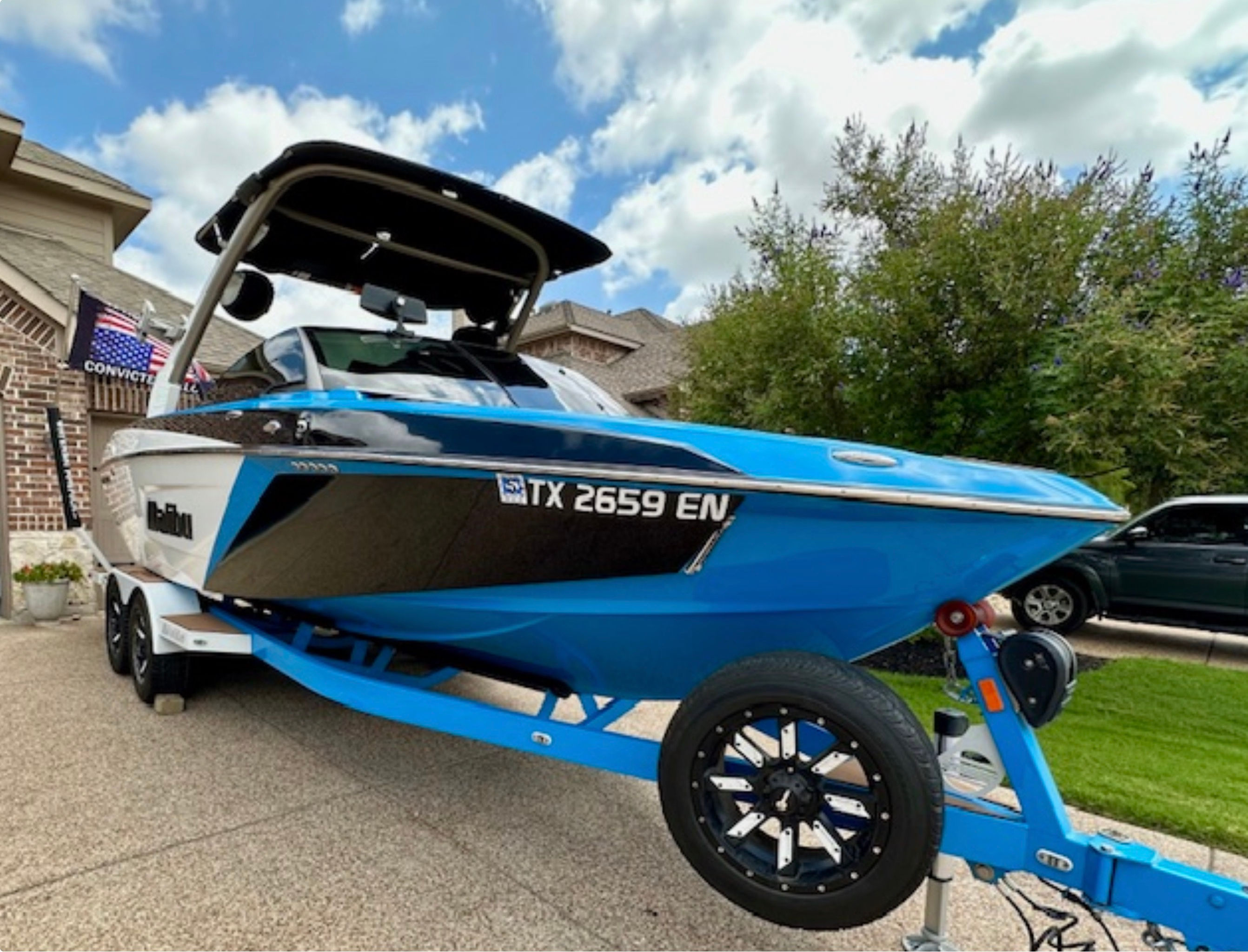 2019 Malibu 23 LSV